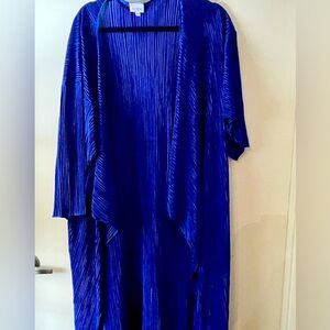 LuLaRoe Shirley NWT royal blue